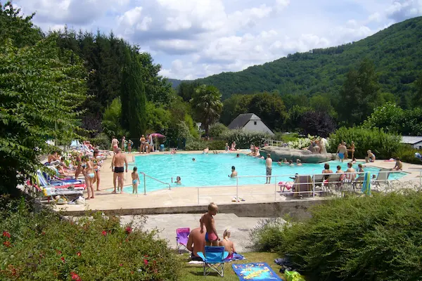 Piscine camping 4 étoiles en Corrèze